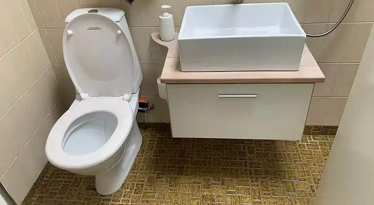 Aktiv ferie med hal, minigolf og havudsigt