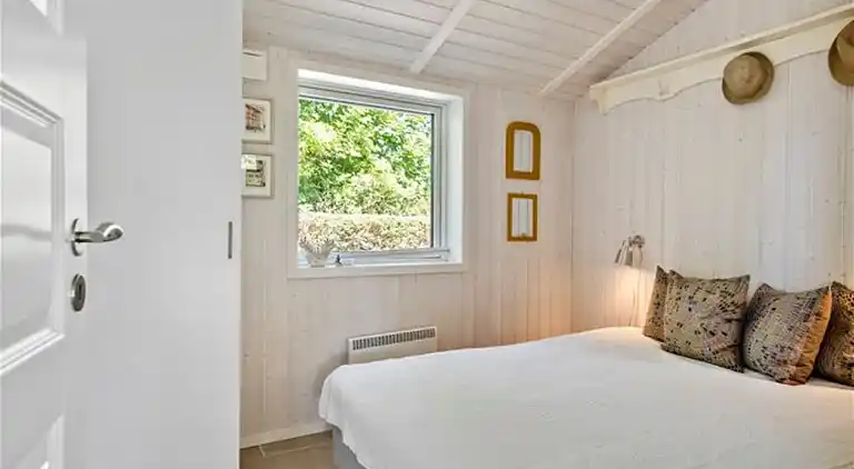 Hyggeligt sommerhus tæt på strand og leg