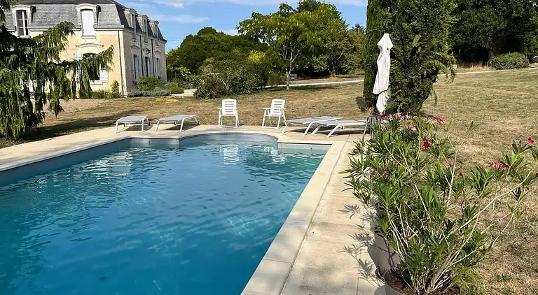 Gîte des Violières – Französische Eleganz im Grünen