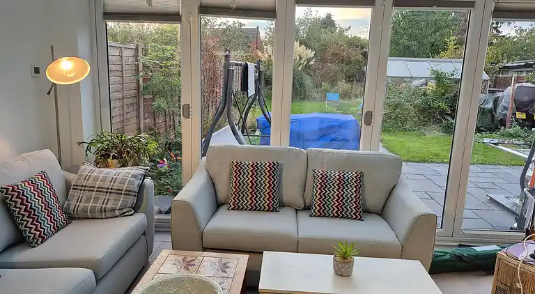Cozy Guest Room in Aldershot Perfect for Solo Travellers