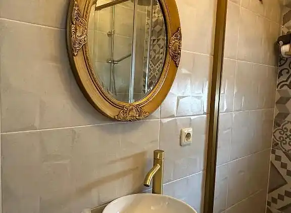 Serenity Stone in den Sierras