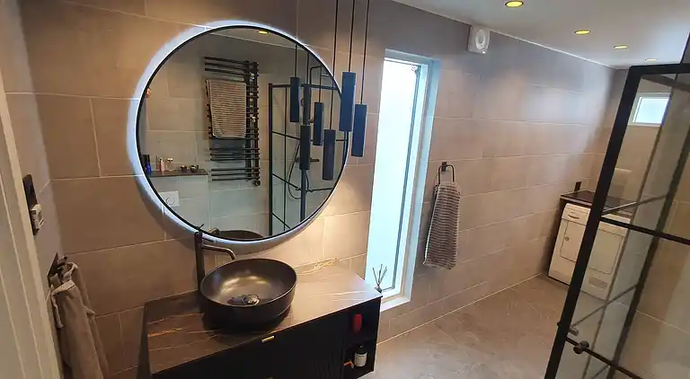 Acogedora villa cerca del lago y la naturaleza y de Liseberg