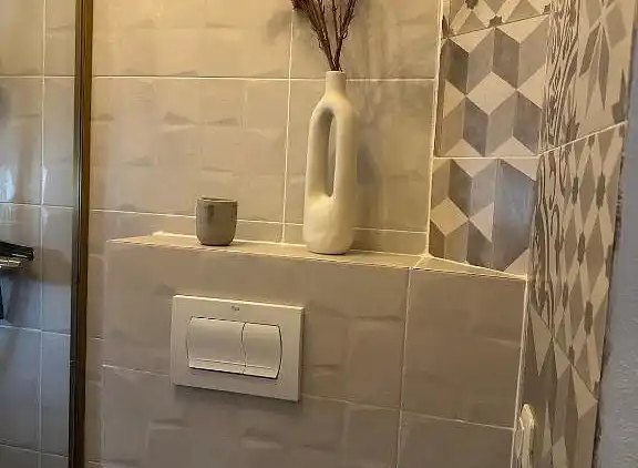 Serenity Stone in den Sierras