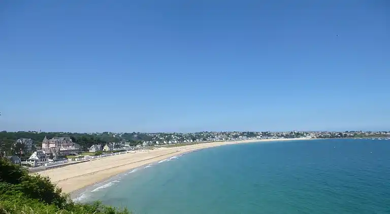 Holiday home in Fréhel