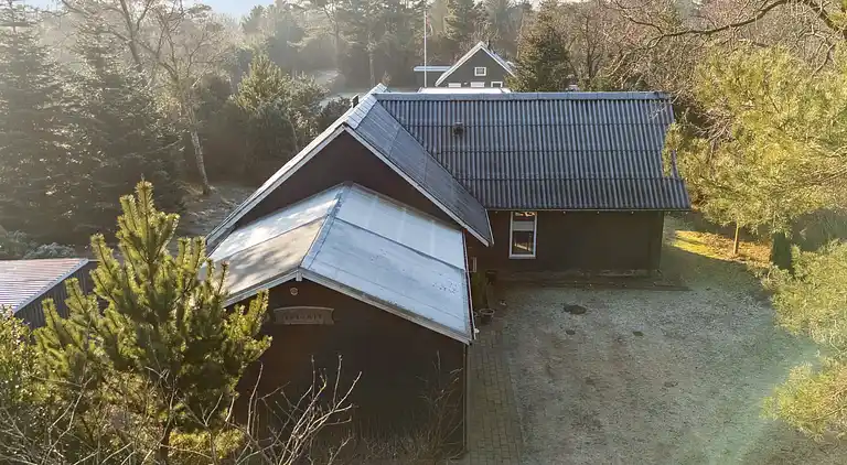 Rolig ferie i Hemmet – 300 m til vandet