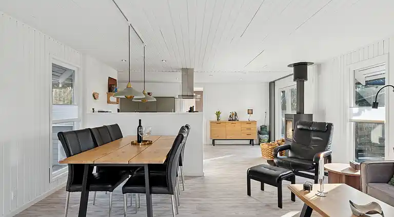 Rolig ferie i Hemmet – 300 m til vandet