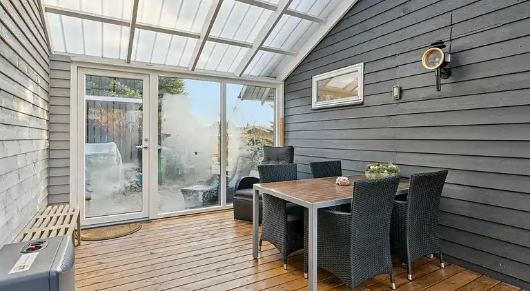 Rolig ferie i Hemmet – 300 m til vandet