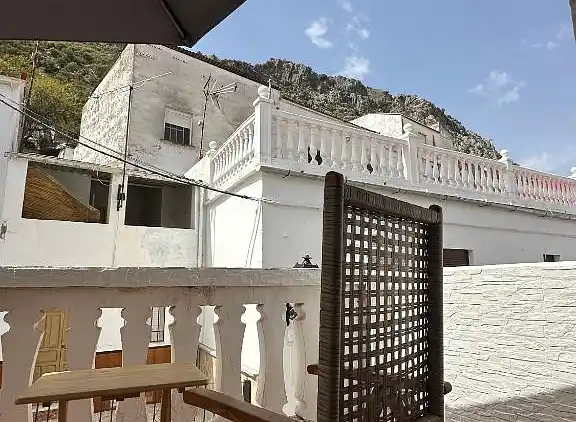 Serenity Stone in den Sierras