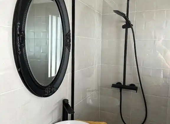 Serenity Stone in den Sierras