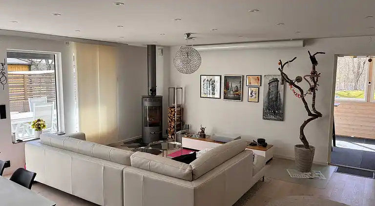 Acogedora villa cerca del lago y la naturaleza y de Liseberg