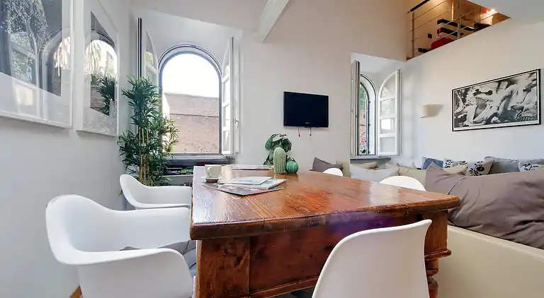 Historisches Zentrum Rom Kolosseum 2BR 2BA Metro