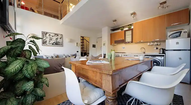 Historisches Zentrum Rom Kolosseum 2BR 2BA Metro
