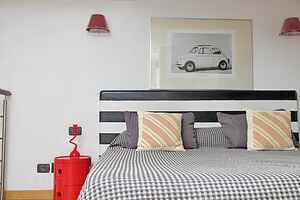 Historic Center Rome Colosseum 2BR 2BA Metro