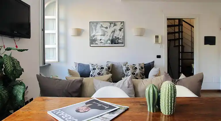 Historisches Zentrum Rom Kolosseum 2BR 2BA Metro