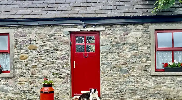 Cosy Farm Cottage on the Ring of Kerry