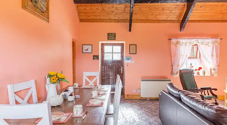 Cosy Farm Cottage on the Ring of Kerry