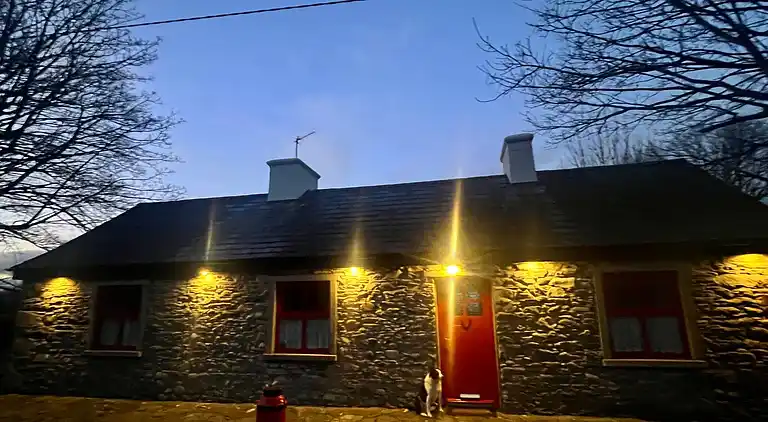 Cosy Farm Cottage on the Ring of Kerry