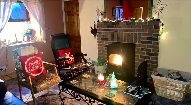 Cosy Farm Cottage on the Ring of Kerry