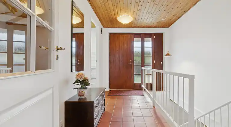 Unik naturferie med panoramaudsigt over vandet