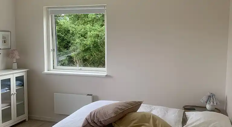 Hyggeligt familiesommerhus med smuk udsigt
