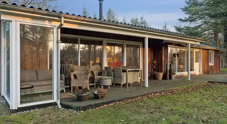 Ruhiges Ferienhaus 800 m vom Strand