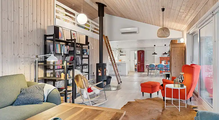 Ruhiges Ferienhaus 800 m vom Strand