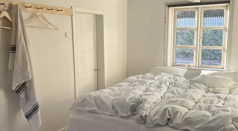 Fiskerhus med skøn  havudsigt ved Listed havn.