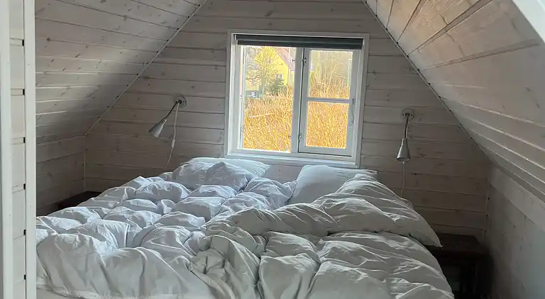 Fiskerhus med skøn  havudsigt ved Listed havn.