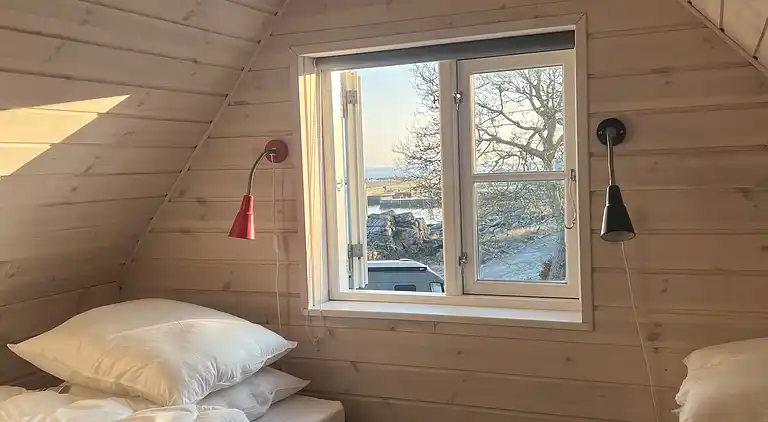 Fiskerhus med skøn  havudsigt ved Listed havn.