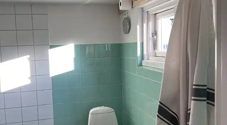 Fiskerhus med skøn  havudsigt ved Listed havn.