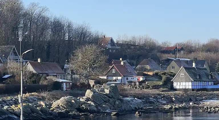 Fiskerhus med skøn  havudsigt ved Listed havn.