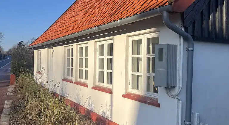 Fiskerhus med skøn  havudsigt ved Listed havn.