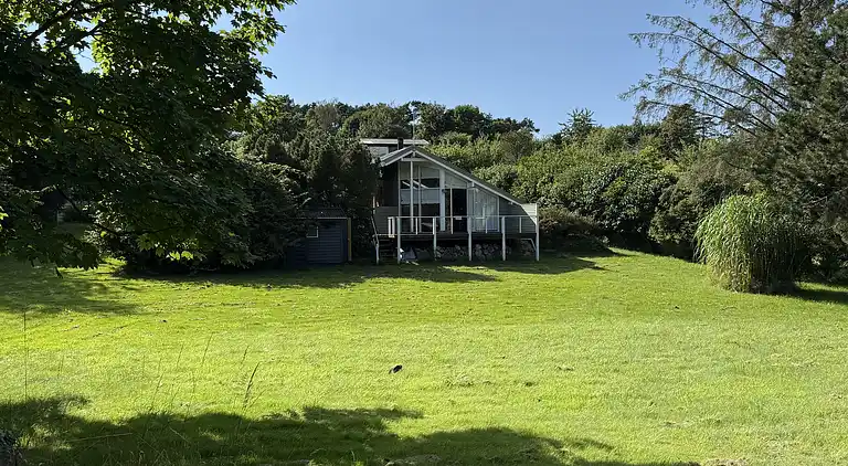 Hyggeligt sommerhus tæt på strand og natur