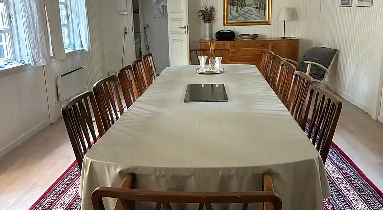 Feriehus i gå-afstand til indkøb og restaurant