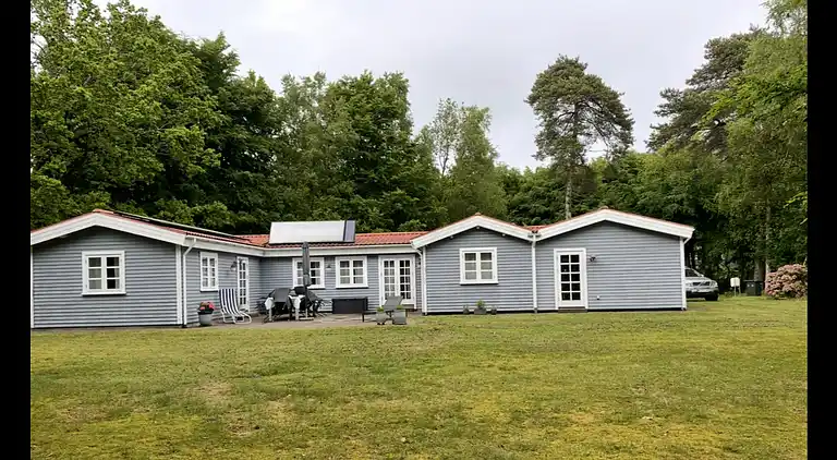 Feriehus i gå-afstand til indkøb og restaurant