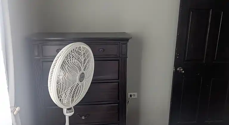 Große Wohnung mit 2 Schlafzimmern im Obergeschoss in