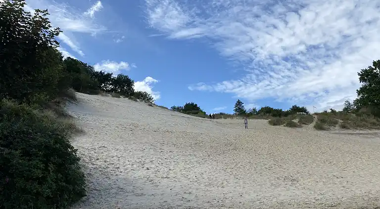 Dejligt familieferiehus kun 130 m fra stranden. 