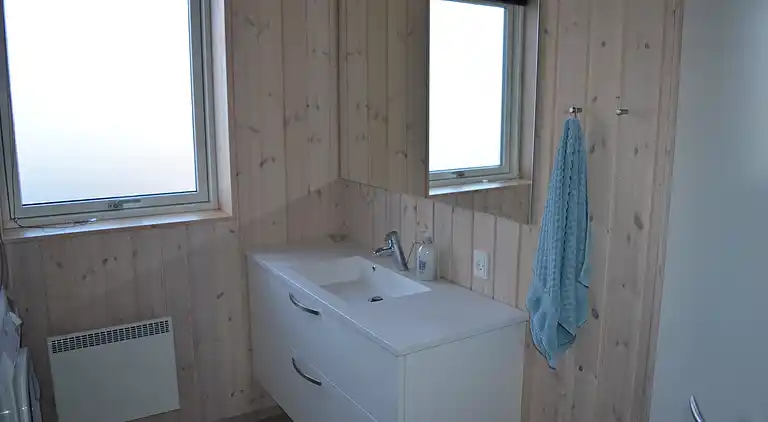 Dejligt familieferiehus kun 130 m fra stranden. 