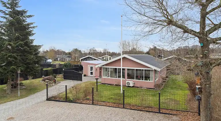 Entspannendes Ferienhaus nahe am Meer
