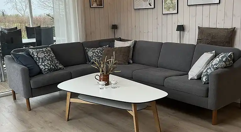 Rummeligt sommerhus på Bogø