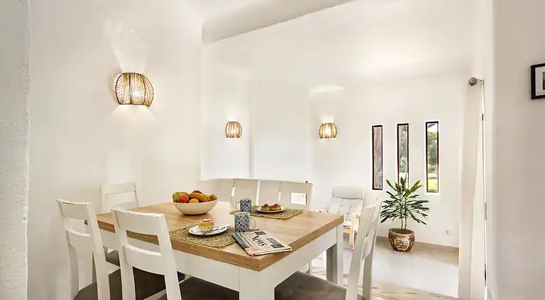 Altes Dorfgebiet und in der Nähe aller Annehmlichkeiten, mit