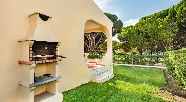 Altes Dorfgebiet und in der Nähe aller Annehmlichkeiten, mit