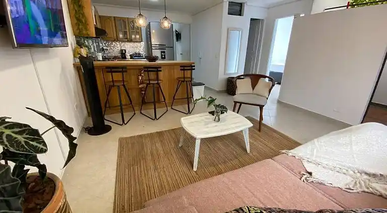 laureles excelente ubicacion la 70 estadio, cerca al poblado