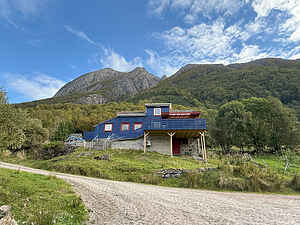 Spacious house, with boat, in beautiful landscape
