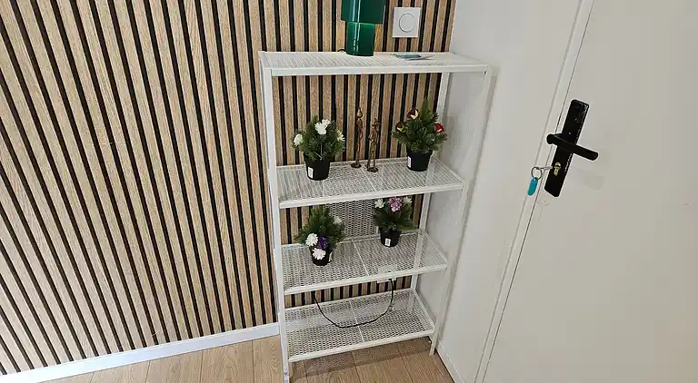 T3 im historischen Zentrum von Montluçon, Bahnhof in 10