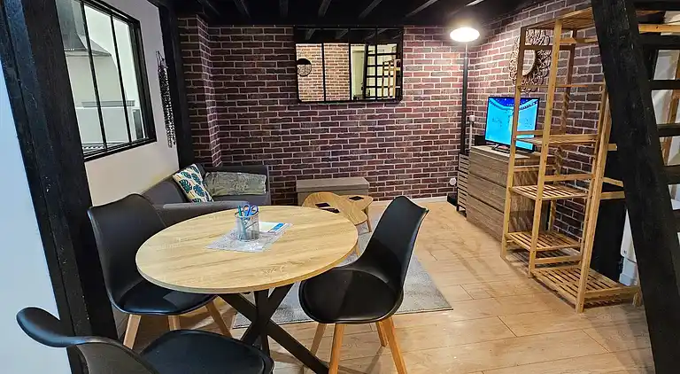 Maisonette 15 Minuten vom Bahnhof entfernt, historisches