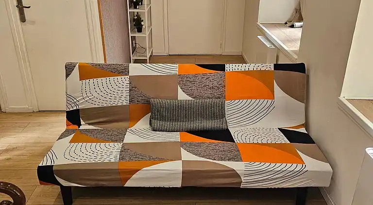 T3 im historischen Zentrum von Montluçon, Bahnhof in 10