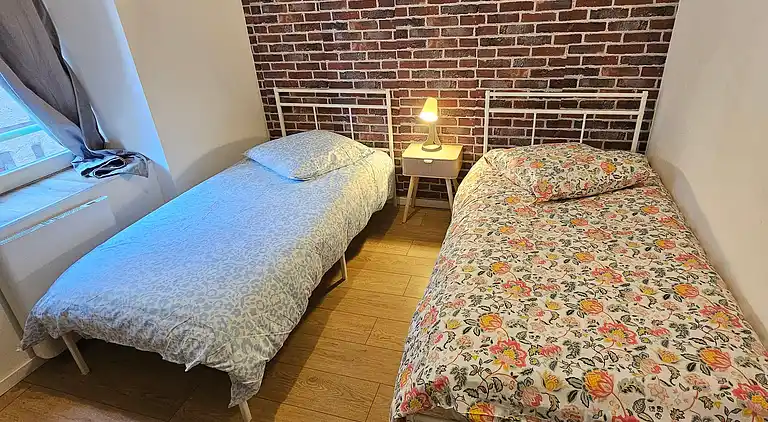 T3 im historischen Zentrum von Montluçon, Bahnhof in 10