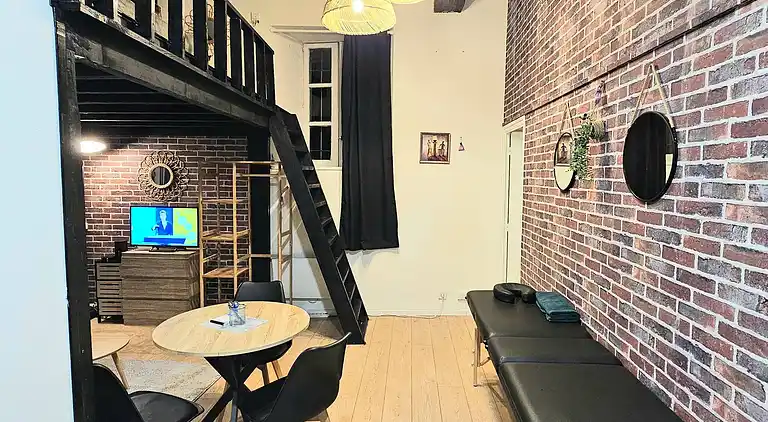 Maisonette 15 Minuten vom Bahnhof entfernt, historisches