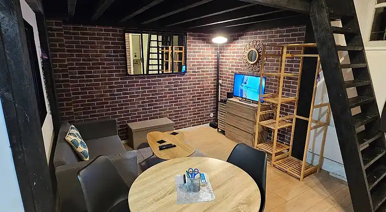 Maisonette 15 Minuten vom Bahnhof entfernt, historisches